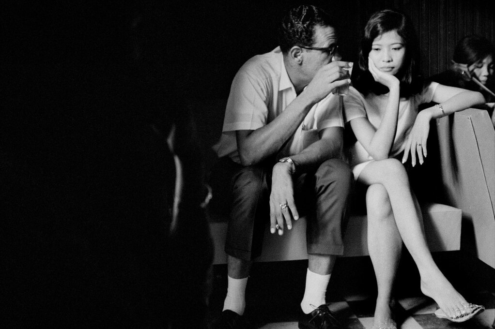 Расцвет проституции во время Вьетнамской войны в черно-белых фотографиях
